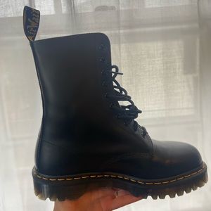 Dr. Martens 1490 BEX Mens size 10